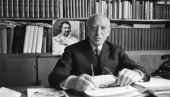 Книжная выставка «История Франции: к 140-летию классика французской литературы ХХ века, прозаика и эссеиста Андре Моруа»