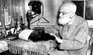 Книжная выставка «Художественный мир Бернарда Шоу»