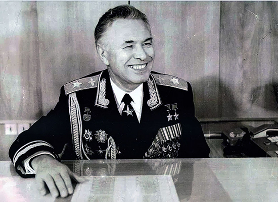 Онлайн-обзор «Скоморохов Н. М. – дважды Герой Советского Союза, маршал авиации, летчик-истребитель»