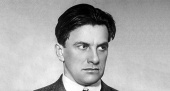 Выставка «Слушайте, товарищи потомки!: к 130-летию со дня рождения В. В. Маяковского»